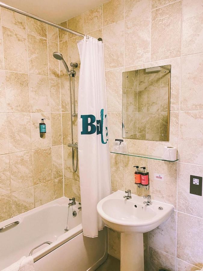 Boston West Hotel מראה חיצוני תמונה