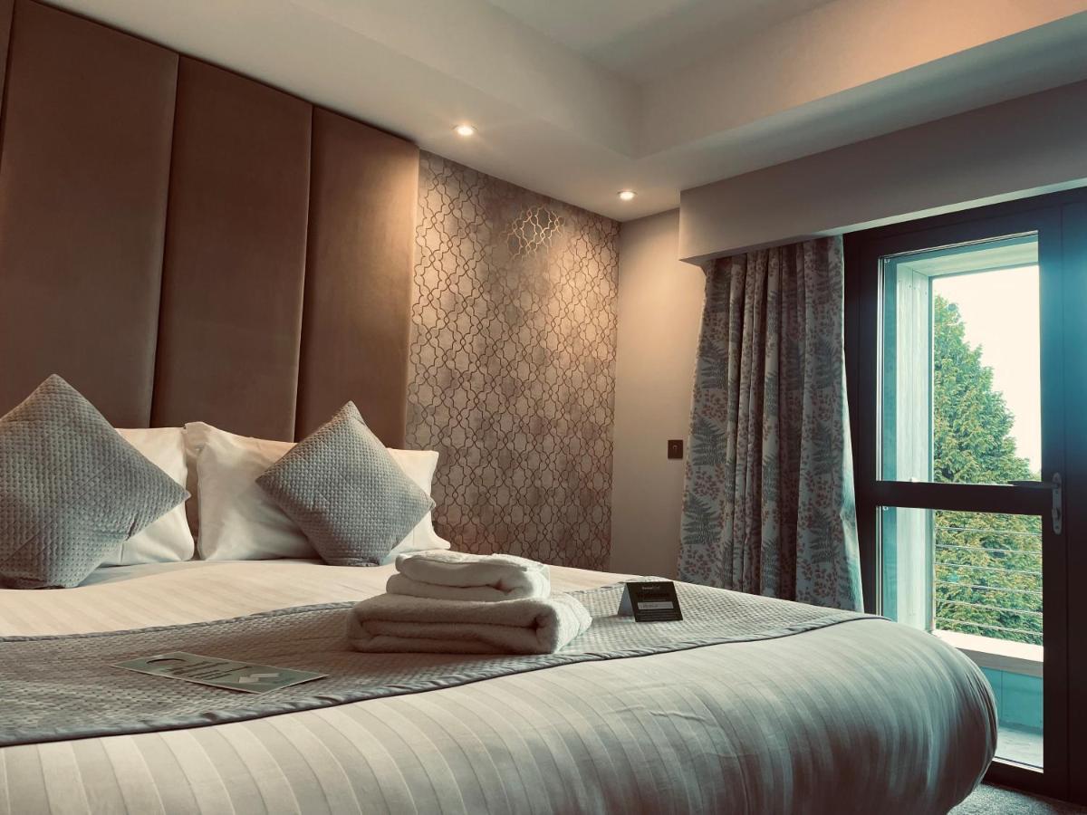 Boston West Hotel מראה חיצוני תמונה