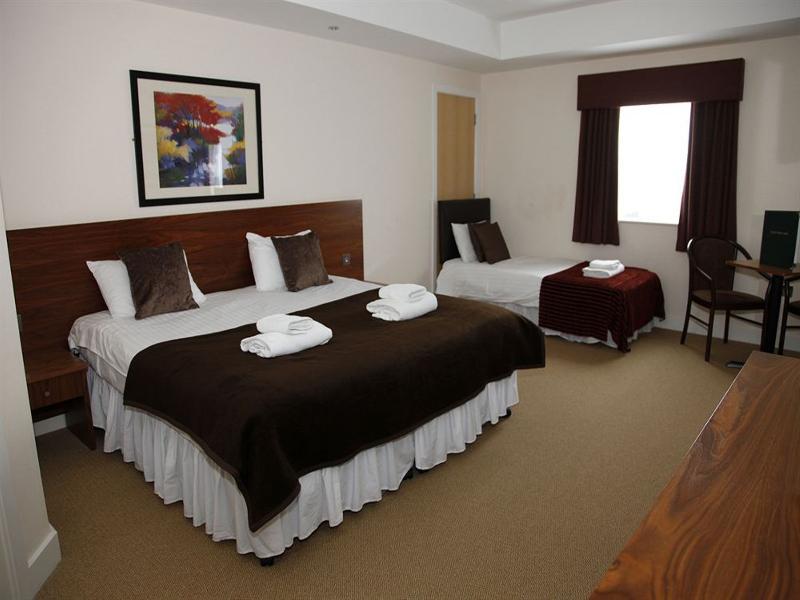 Boston West Hotel מראה חיצוני תמונה